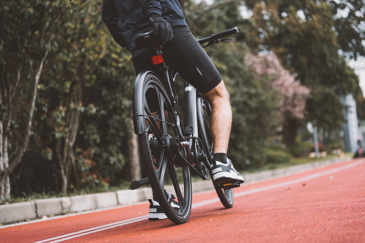 pedaling 